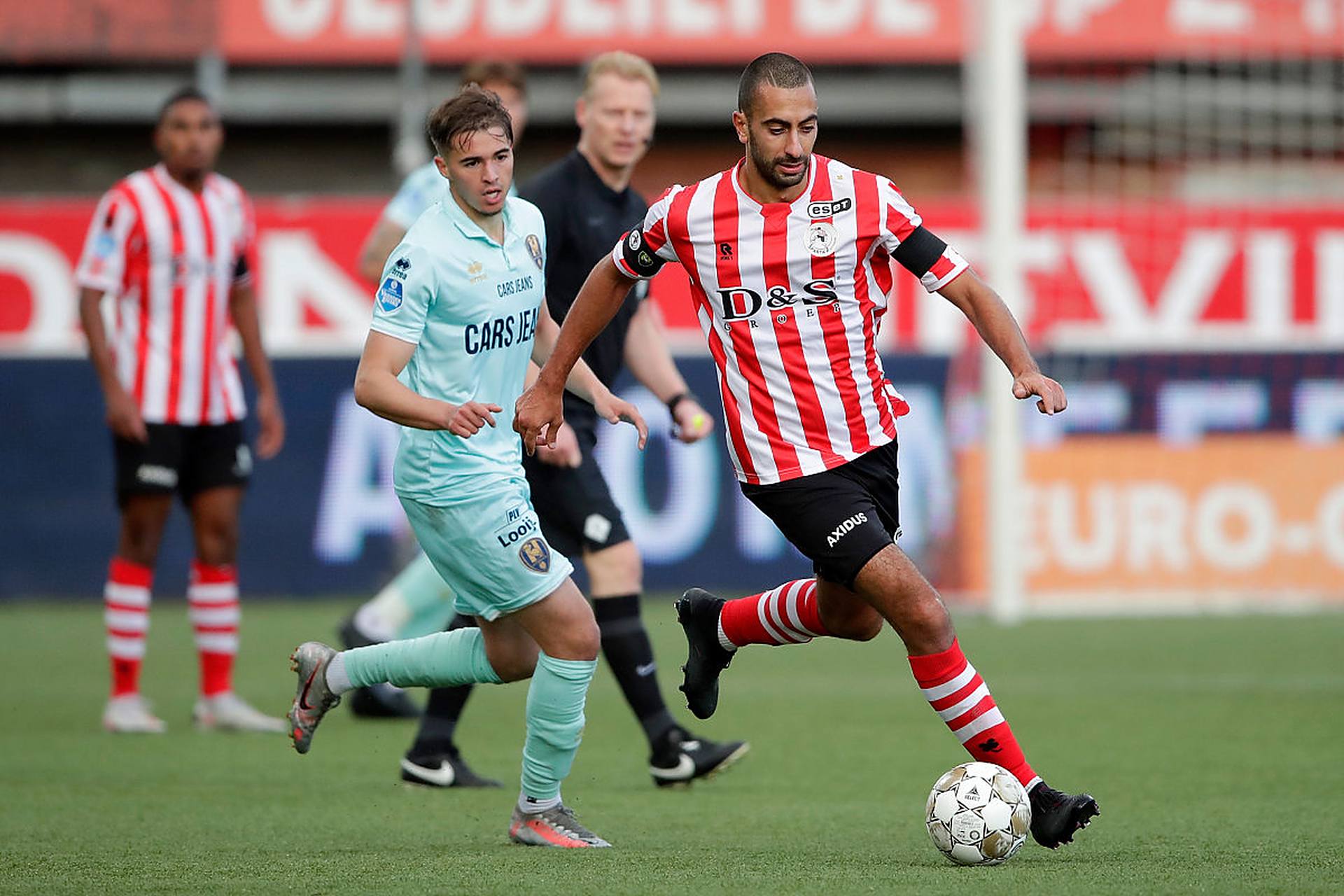 续三次失误 续三次失误