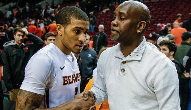 高节奏对抗 高节奏对抗