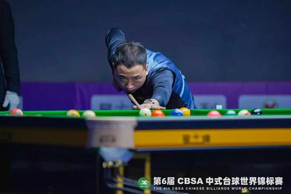 比我8岁那 比我8岁那