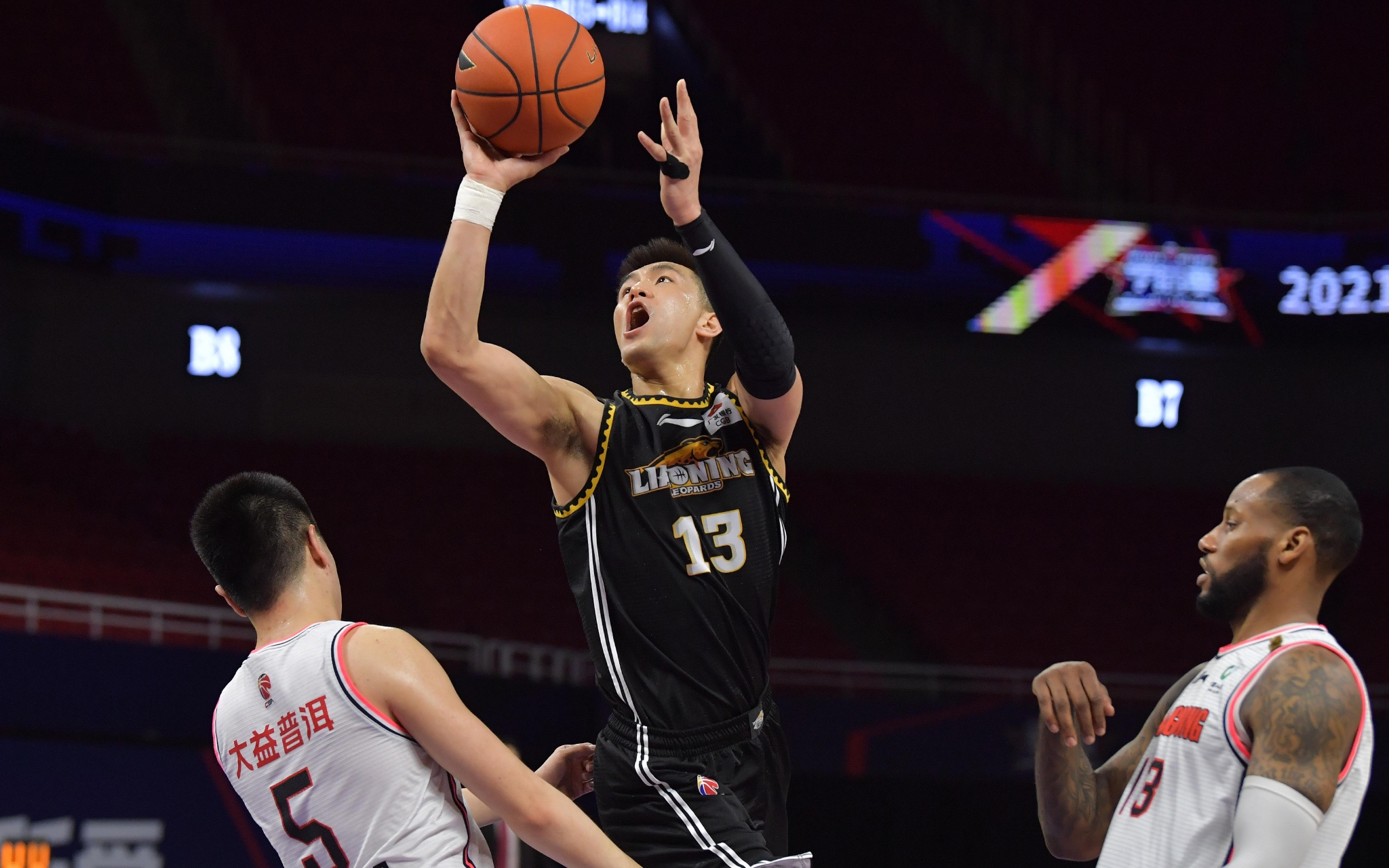 后卫是球队 后卫是球队